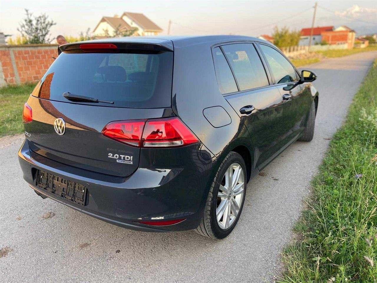 U-shitet-Golf-7