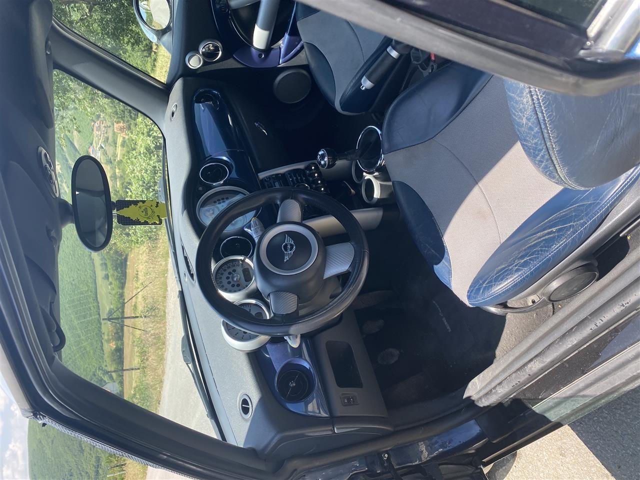 Shitet-Mini-Cooper-One