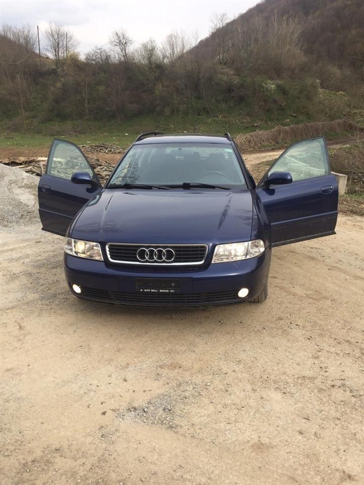 Audi-a4--01-