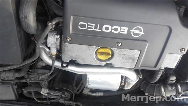 Opel-estra-2-0-