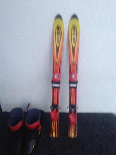 Skija