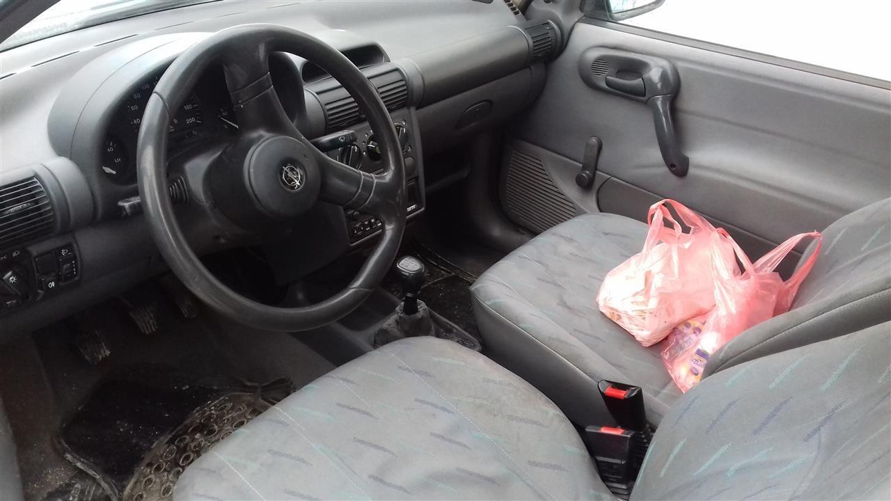 Opel-corsa-