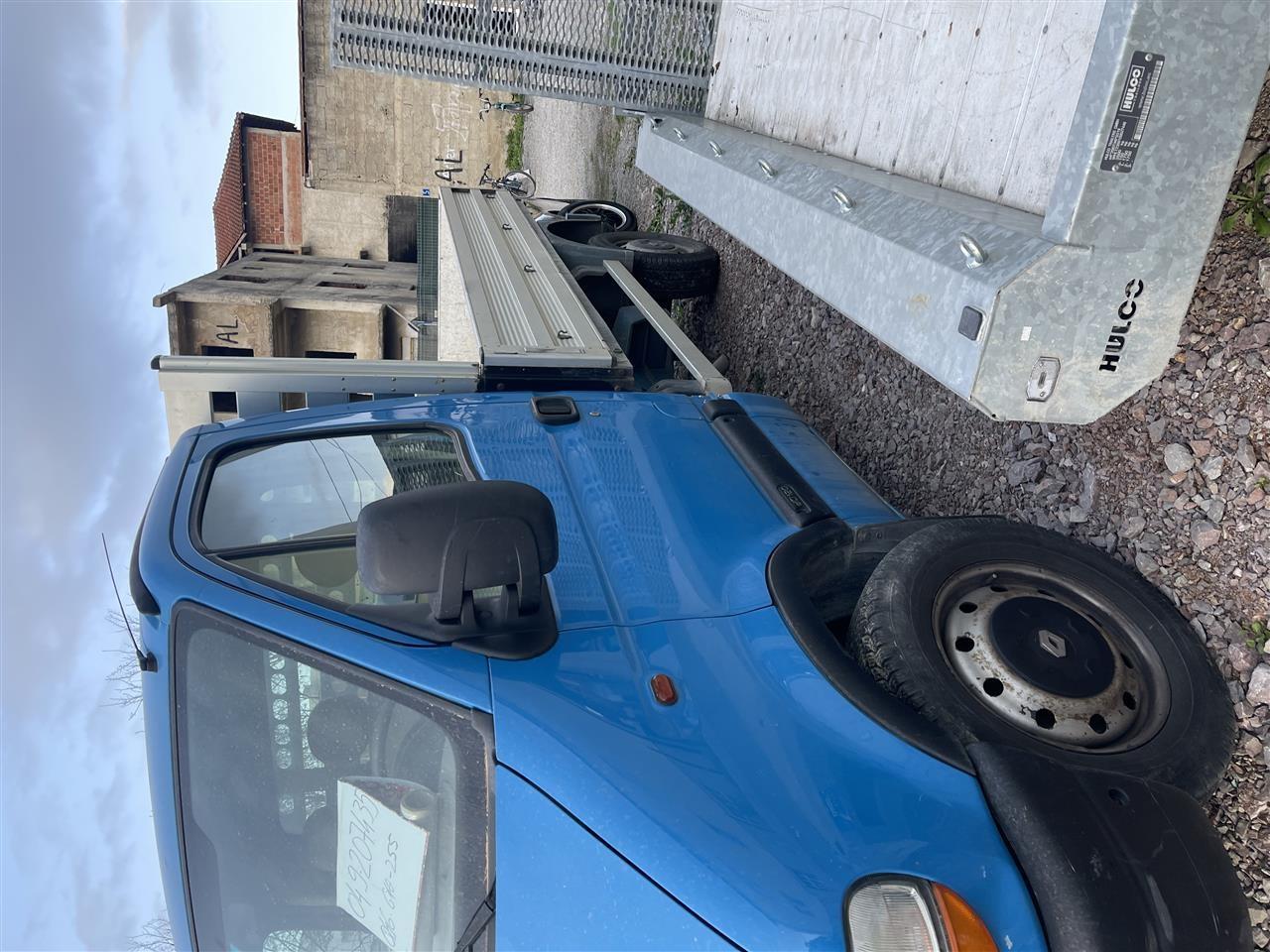 Shitet--renault-master-