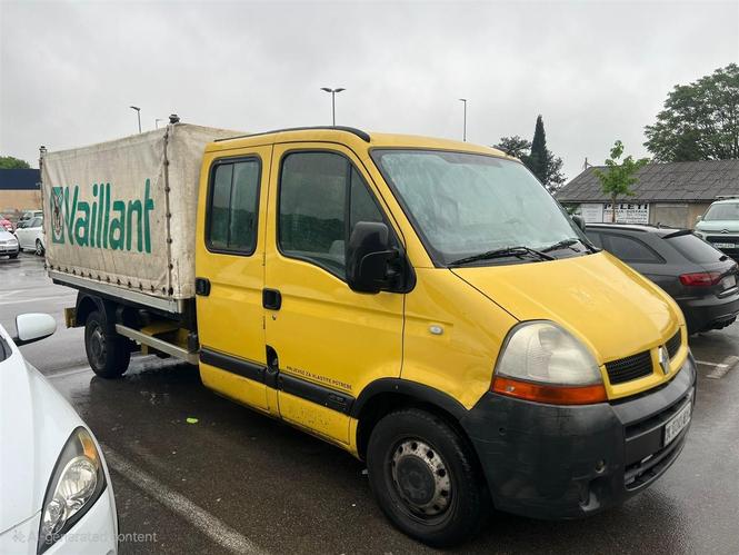Shitet Renault Master 2.5 DCI - Viti 2005