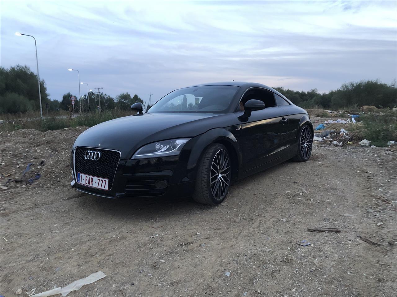 Shitet-Audi-TT-