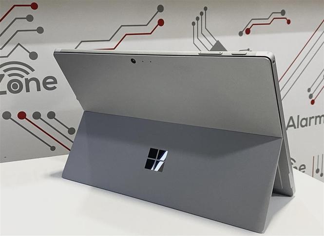 SURFACE Pro 4 