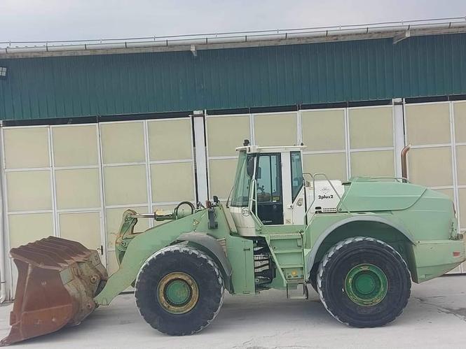 Liebherr  574 2PLUS 2