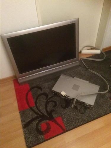 Televizor  me perfoqsus 