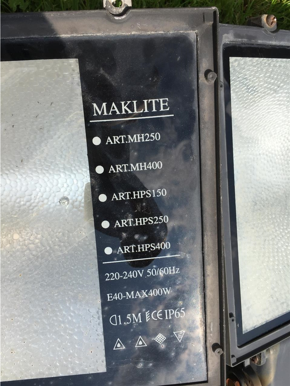 Reflektor