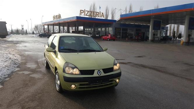 shes renault clio