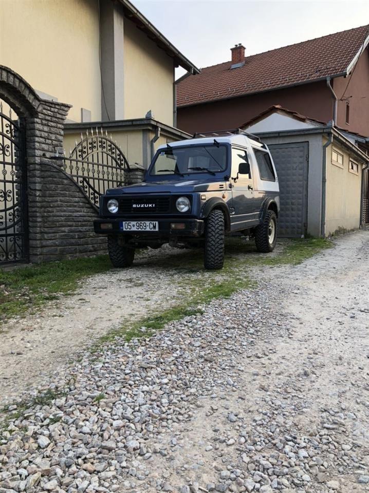 Suzuki-samurai