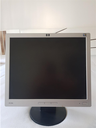 Monitor per kompjuter 