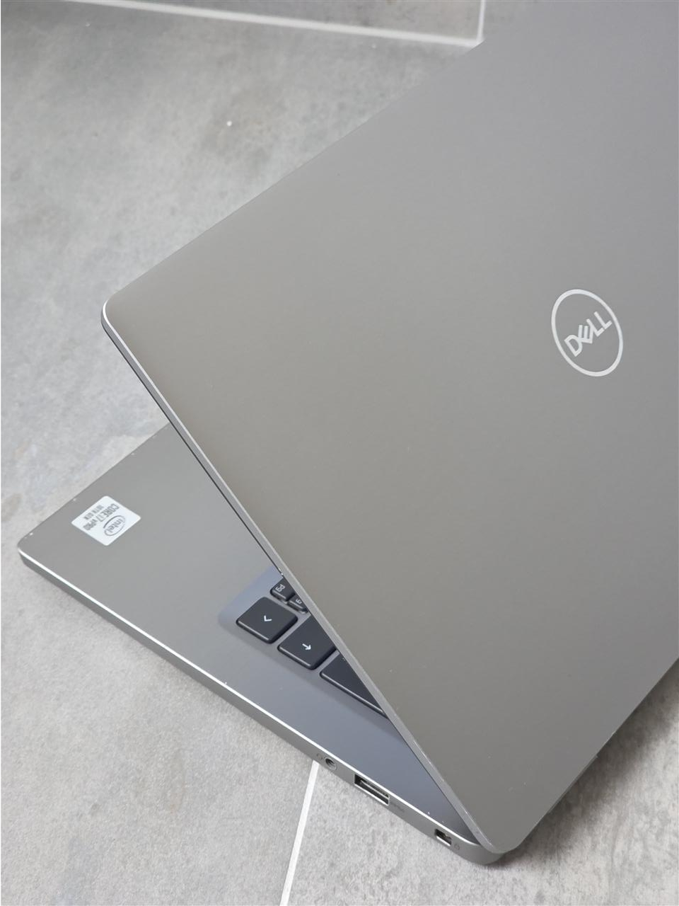 Dell-Latitude-7310----Core-i7-gen-10---16-GB---512-GB