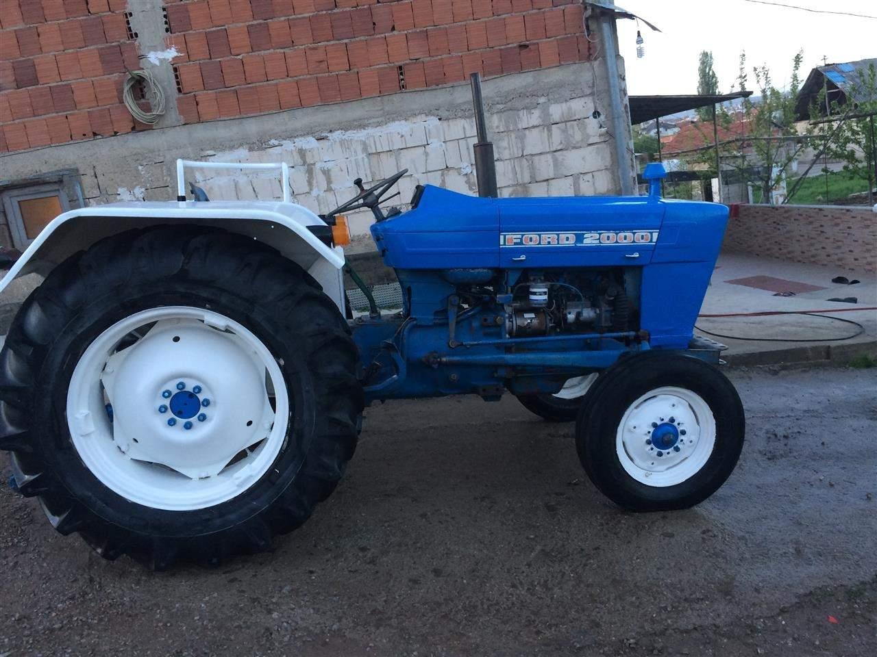 Ford-2000