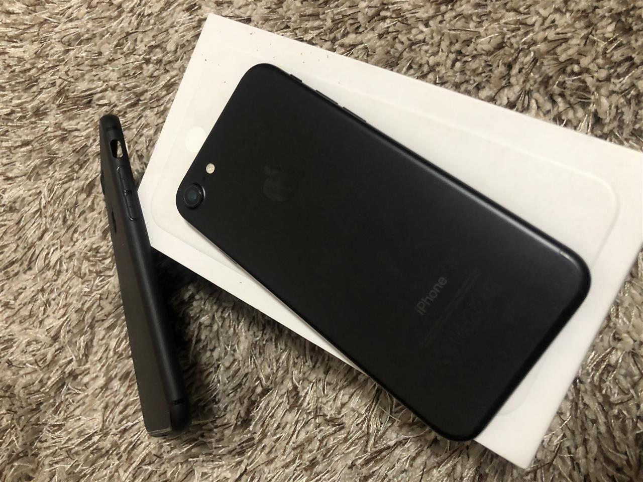 Iphone-7-32-Gb---------