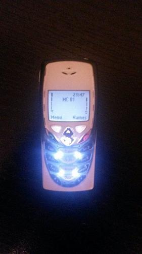  Nokia 8310
