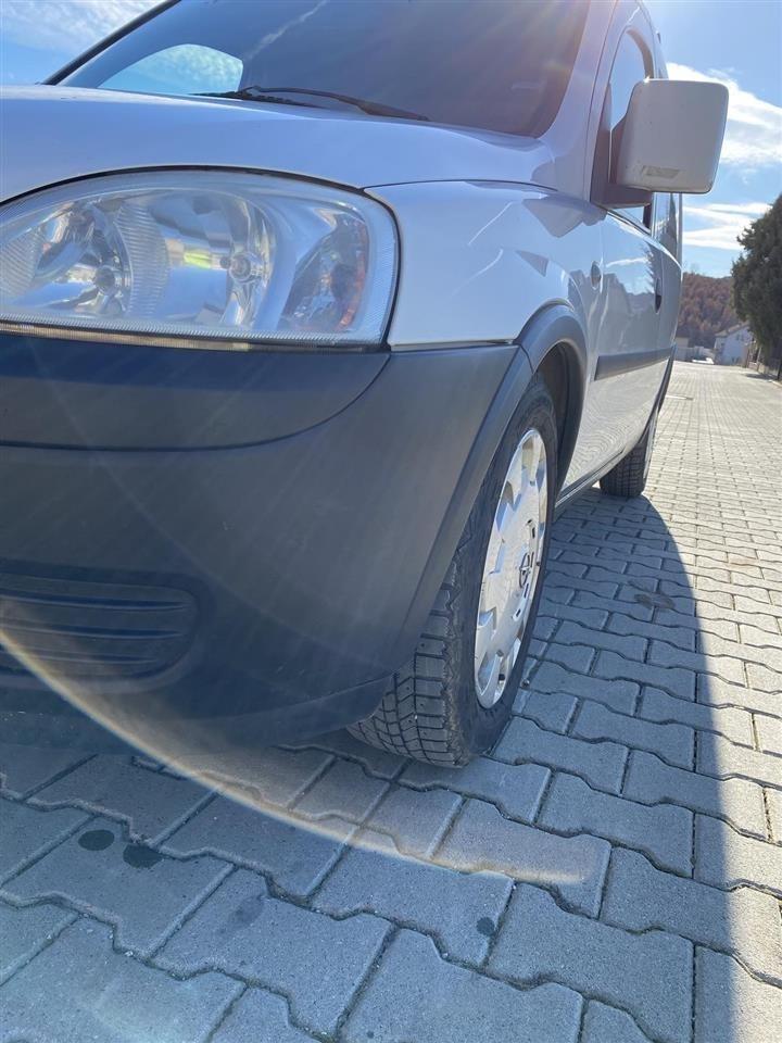 Shitet-opel-combo-