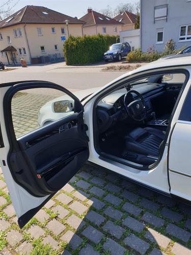VW Phaeton