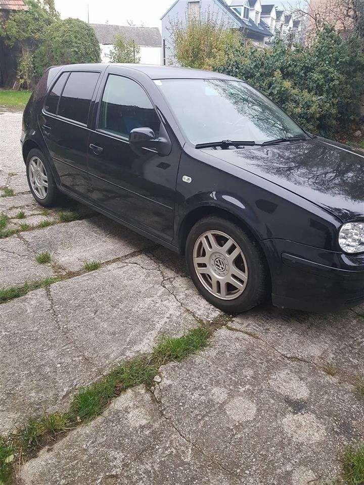 VW-Golf-4