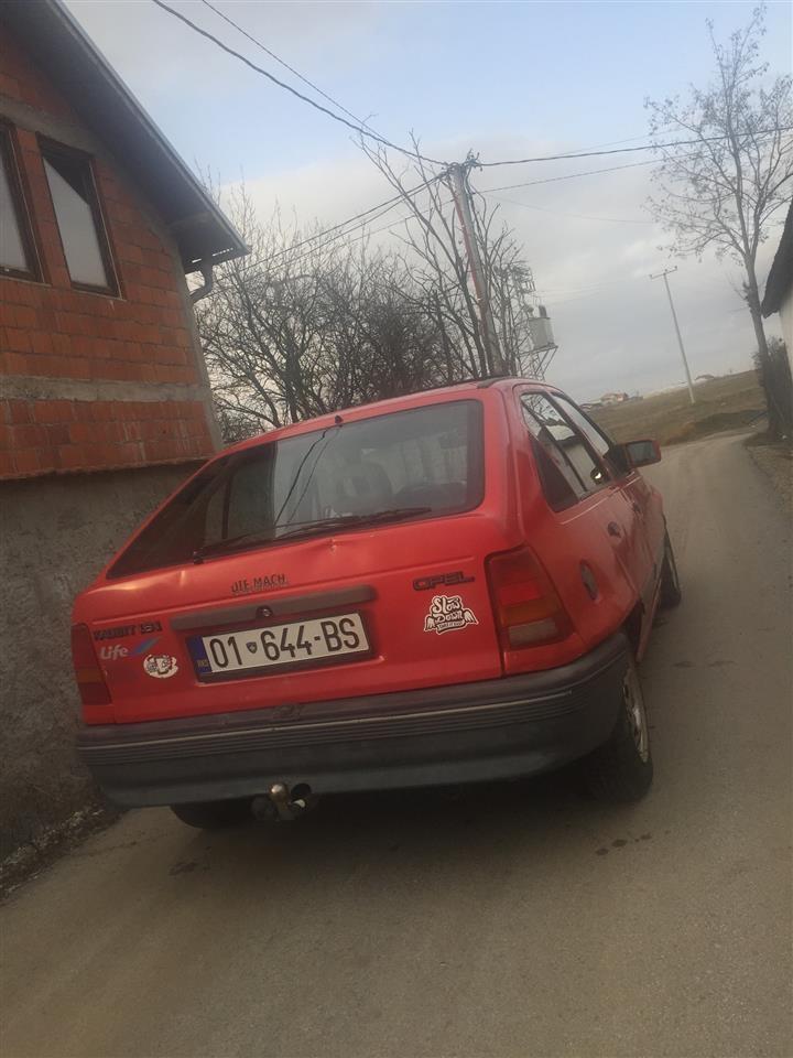 Opel-Kadet---90
