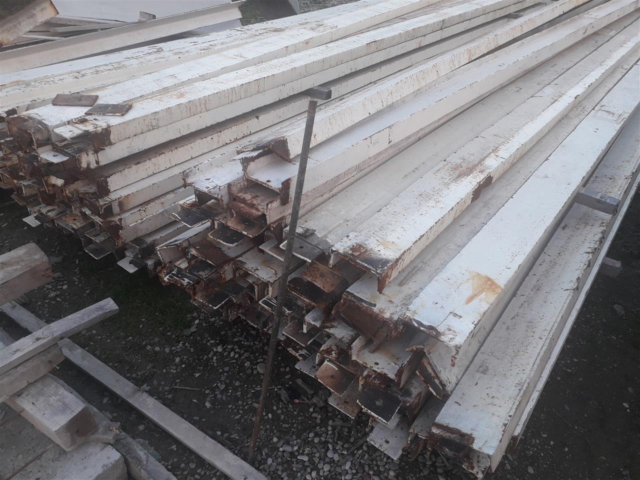 Materiale-ndertimi-