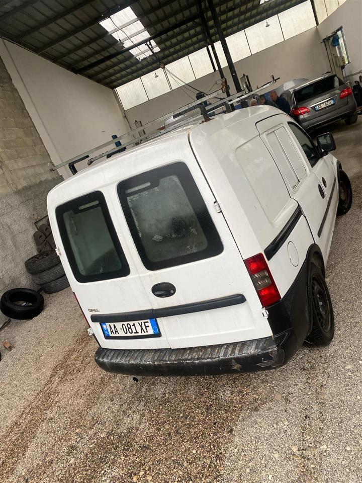 Shitet-opel-combo