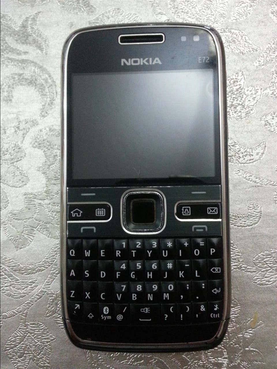 Nokia-E72