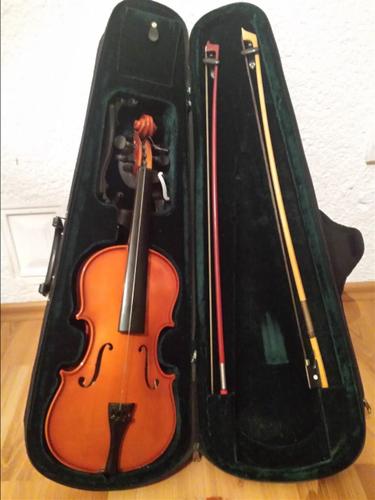 violinë 4/4 