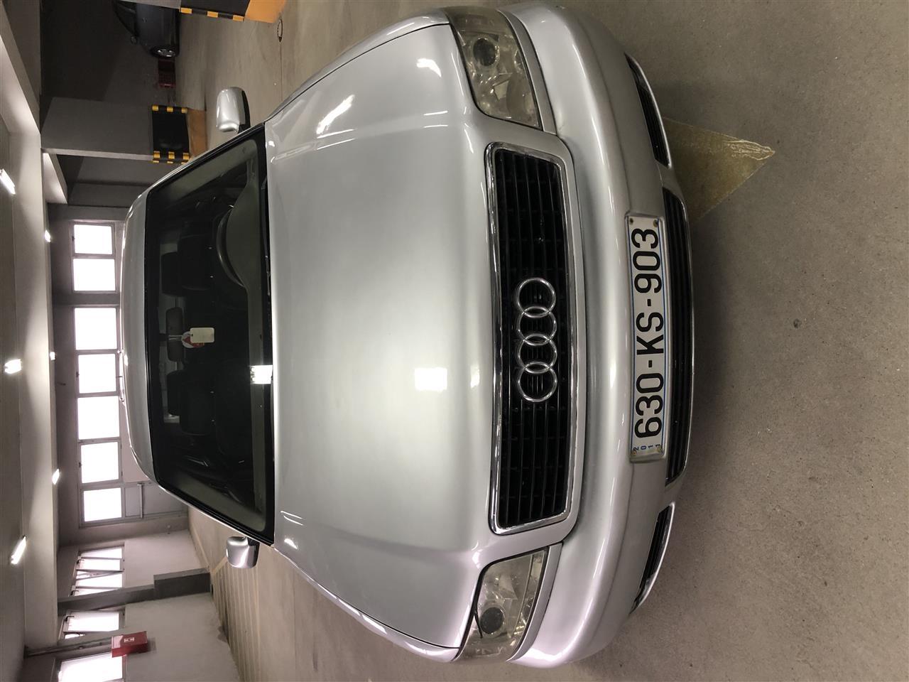 AUDI-A8-Automatic