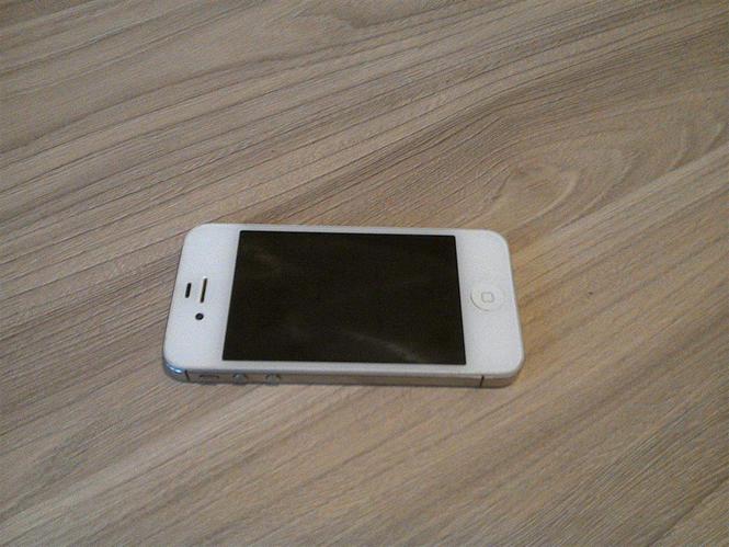iPhone 4s
