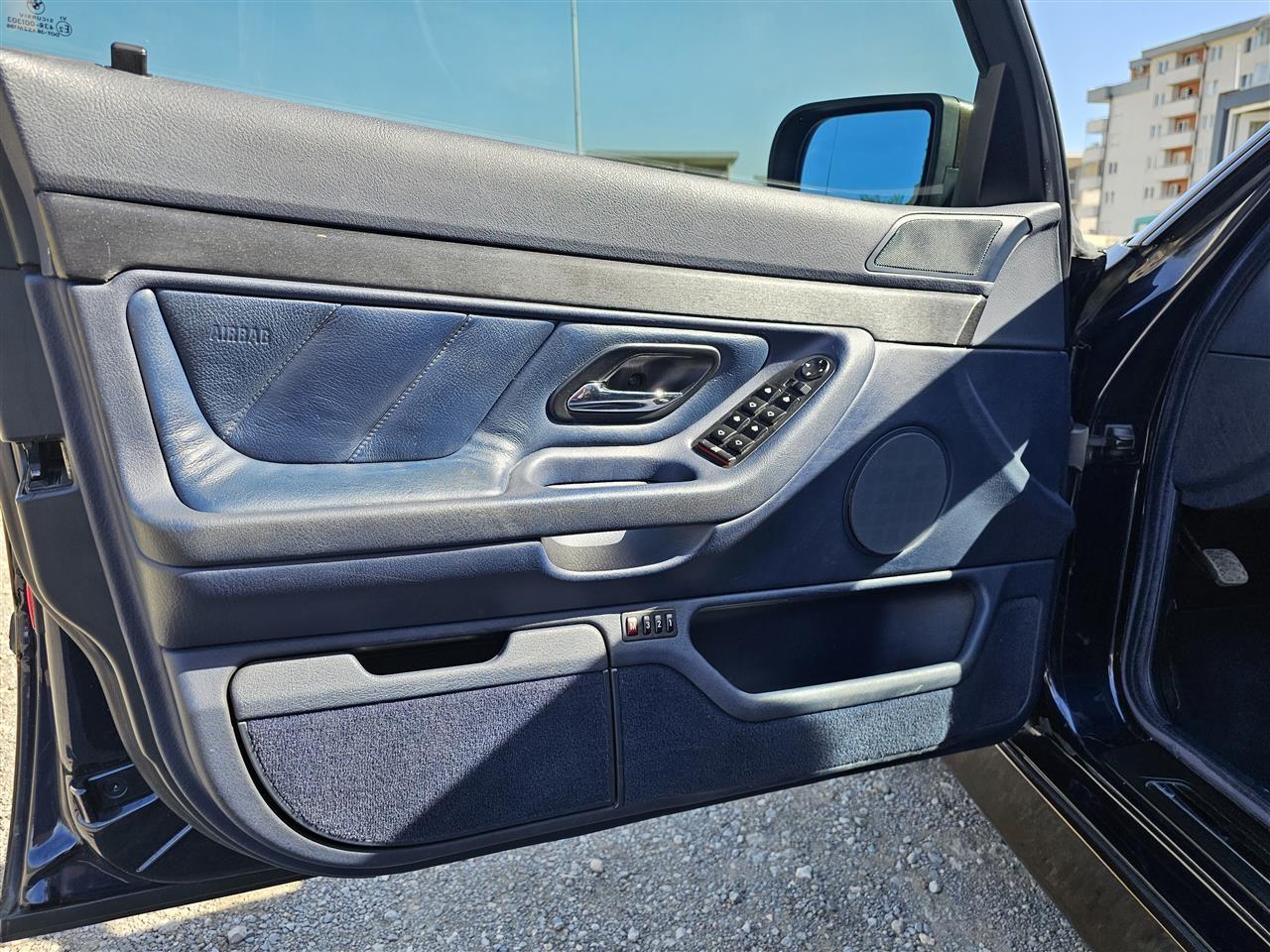 BMW-730D-E38