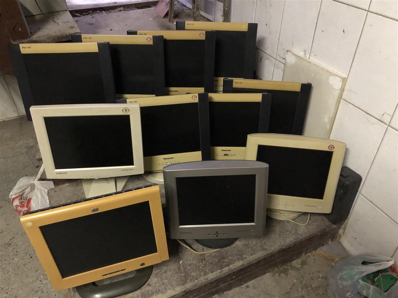 Monitora