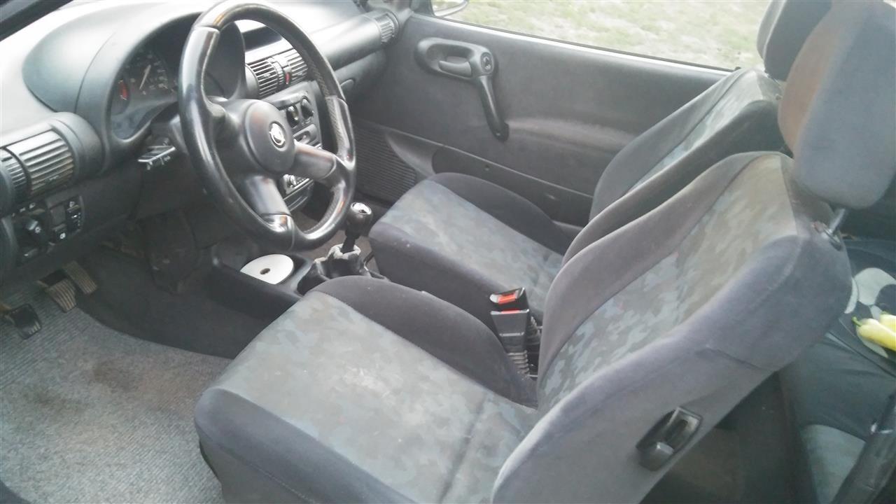Opel-Corsa---98--1-2-benzin