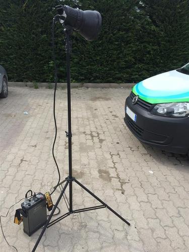 Photon Moving Flash Light