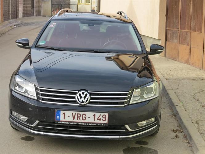 VW Passat   