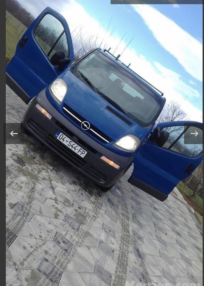 Opel-vivaro-