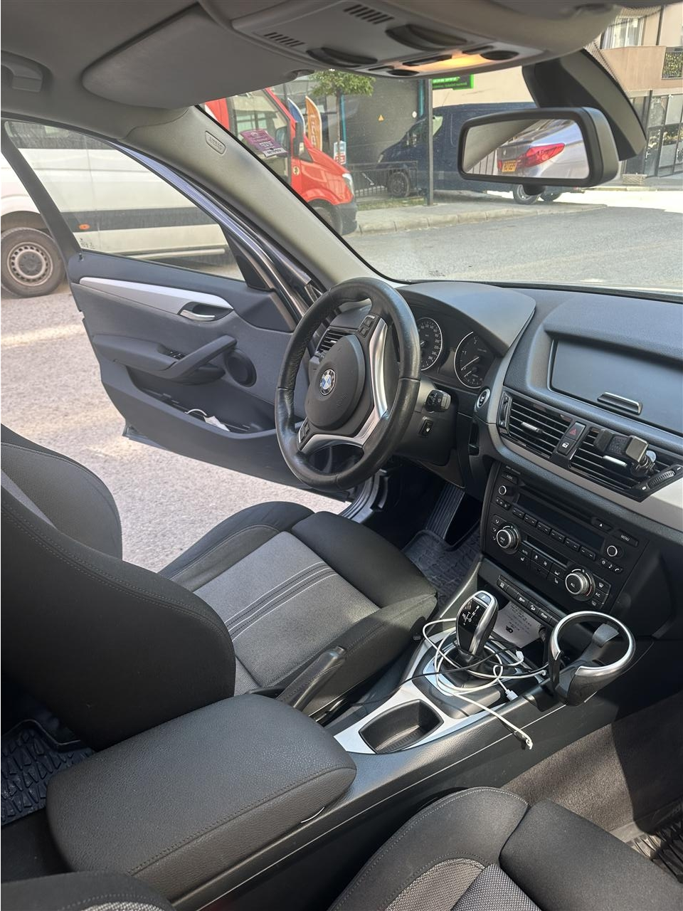 BMW-X1
