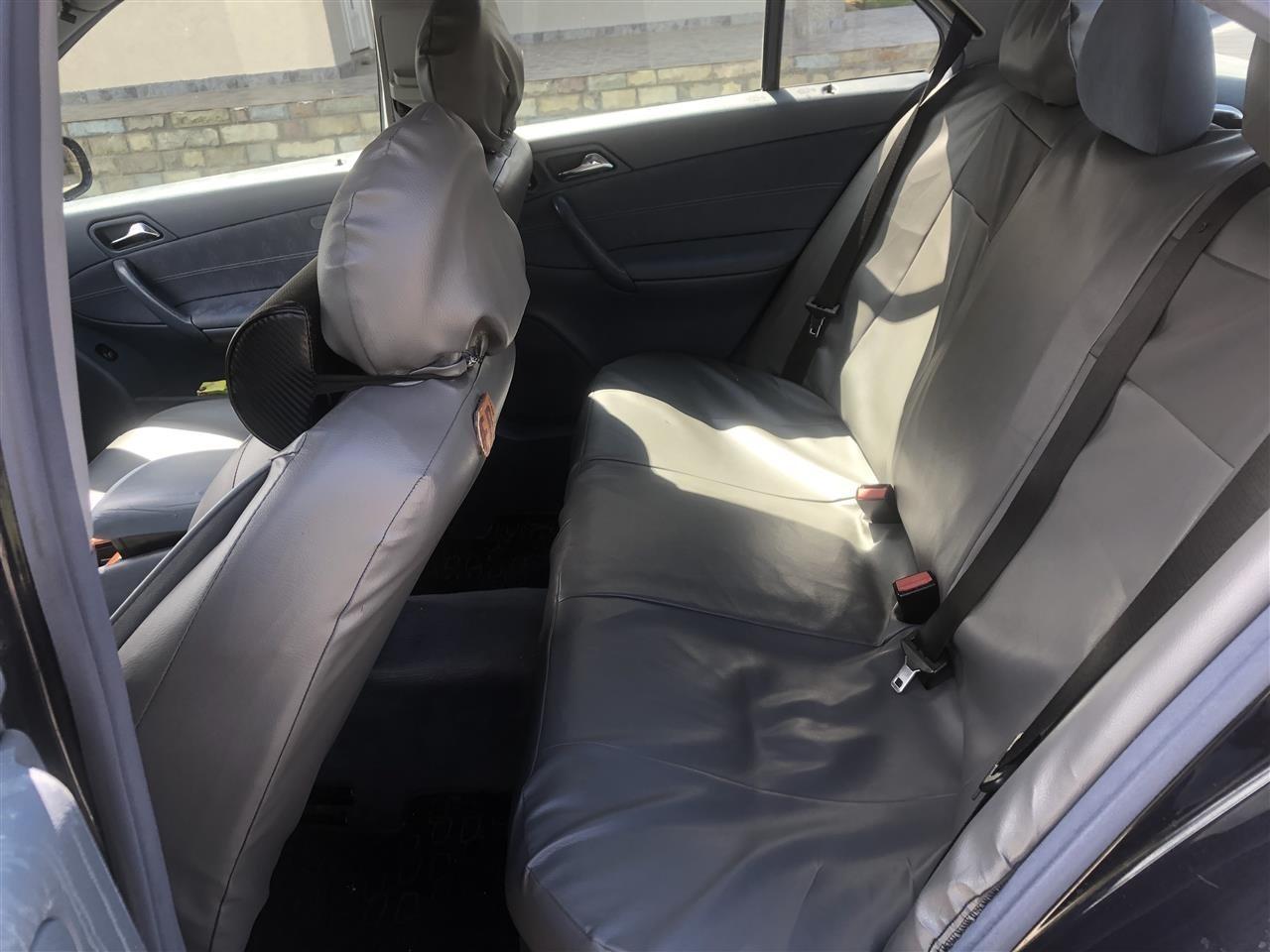 Shitet-Mercedes-c-220-