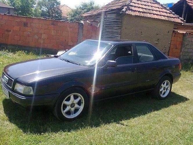 Shitet Audi B2