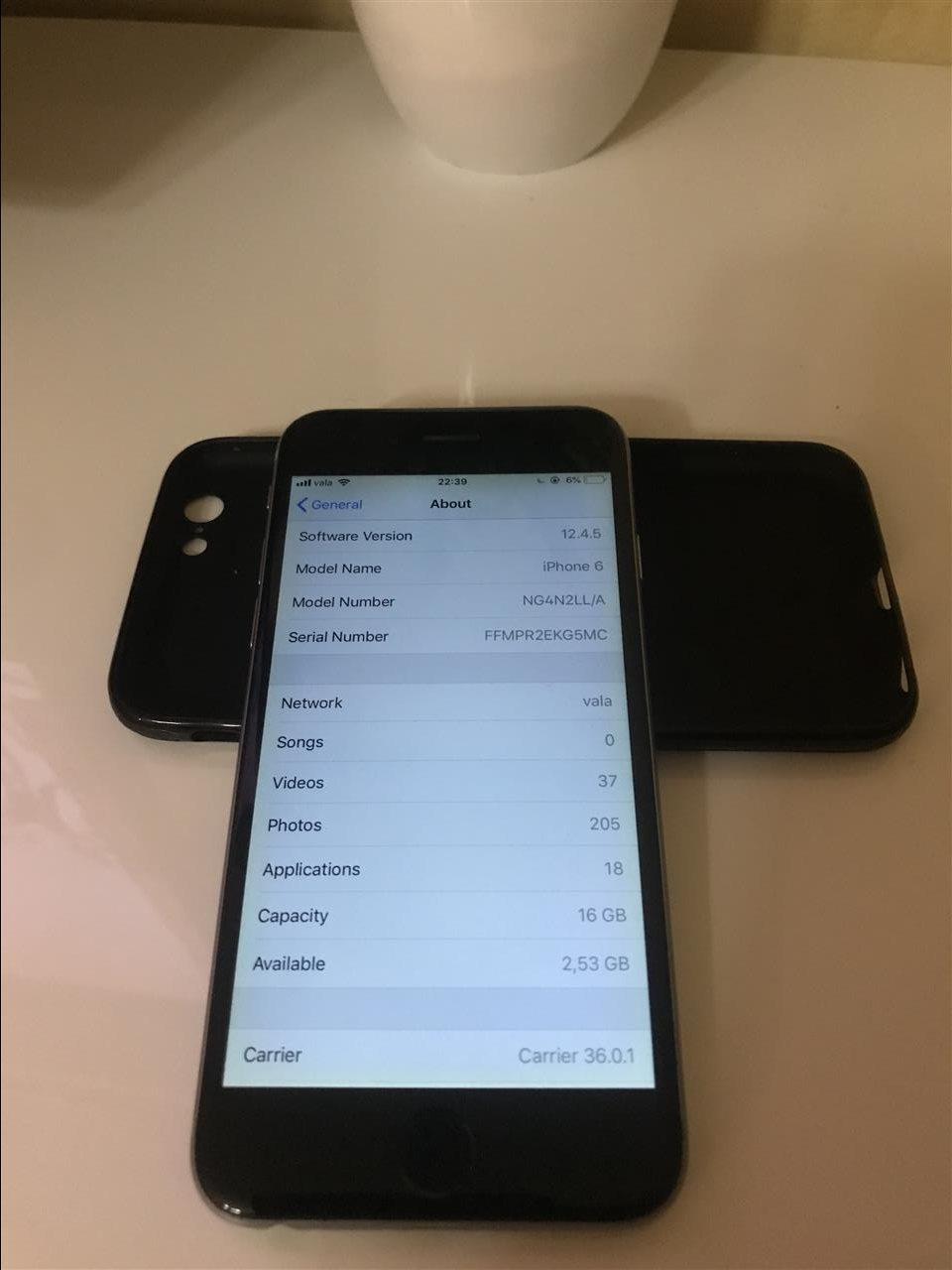 Shes-iPhone-6