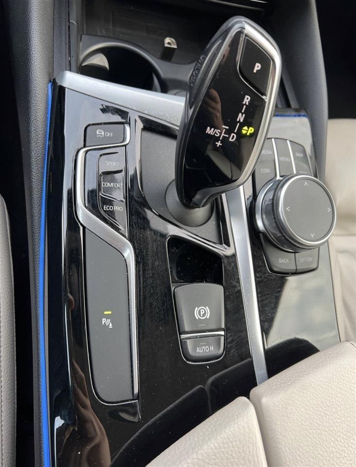 BMW-520-