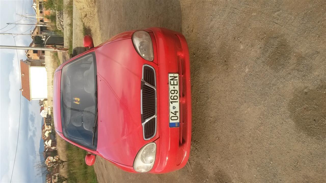 Daewoo-Lanos--98-