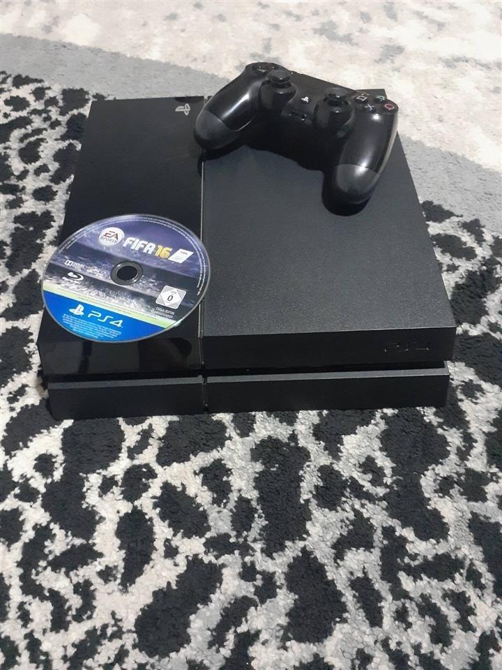 PS4