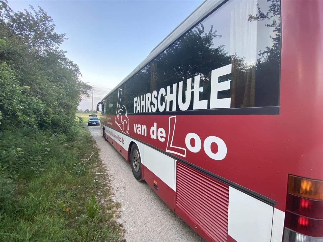 Autobus-Setra-315-Gt