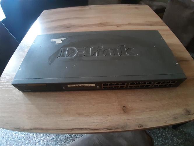 Switch D-Link 24