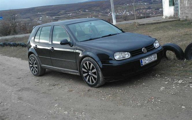 VW Golf -00