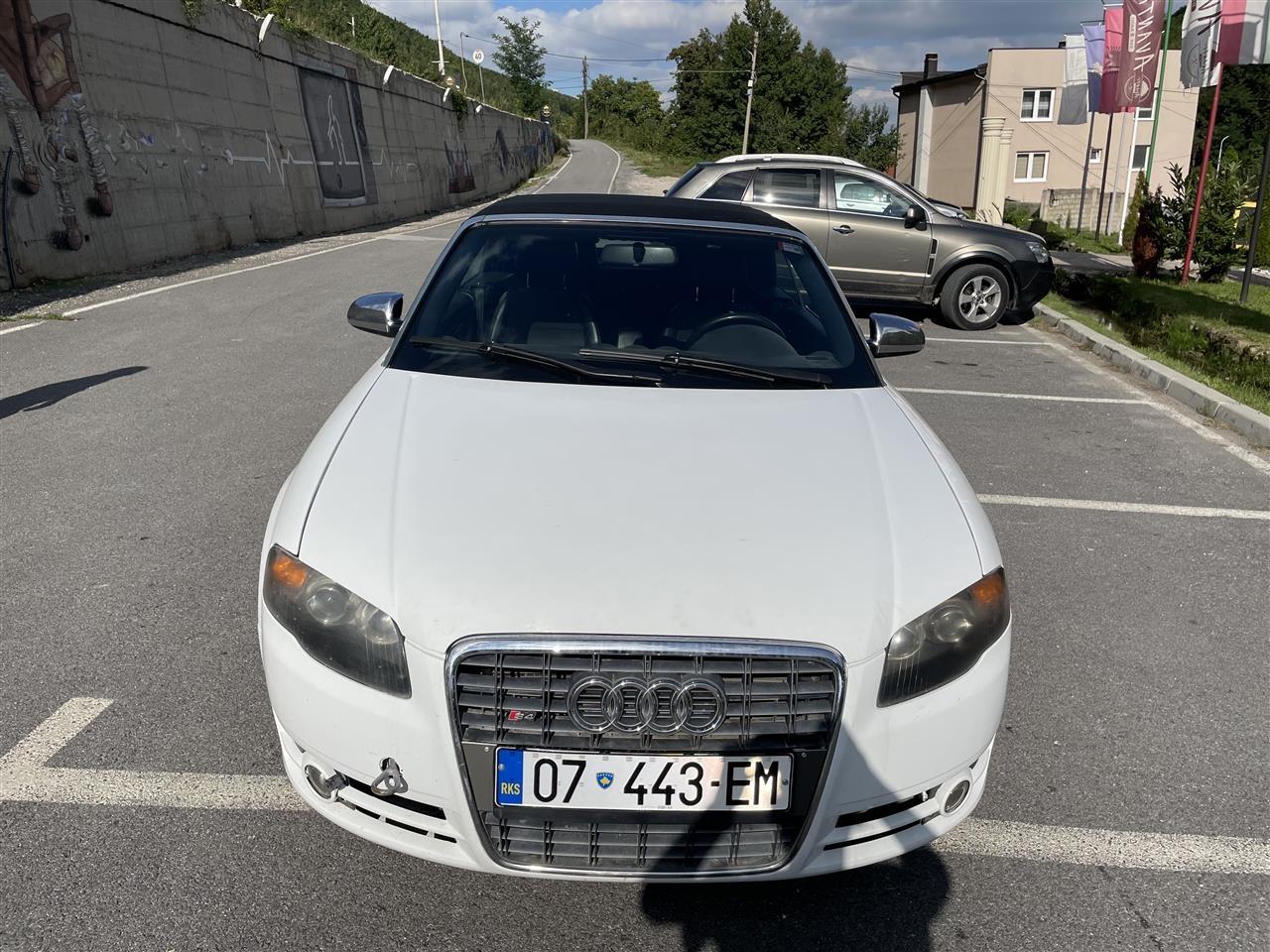 Audi-A4-