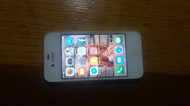 Iphon 4s 64g