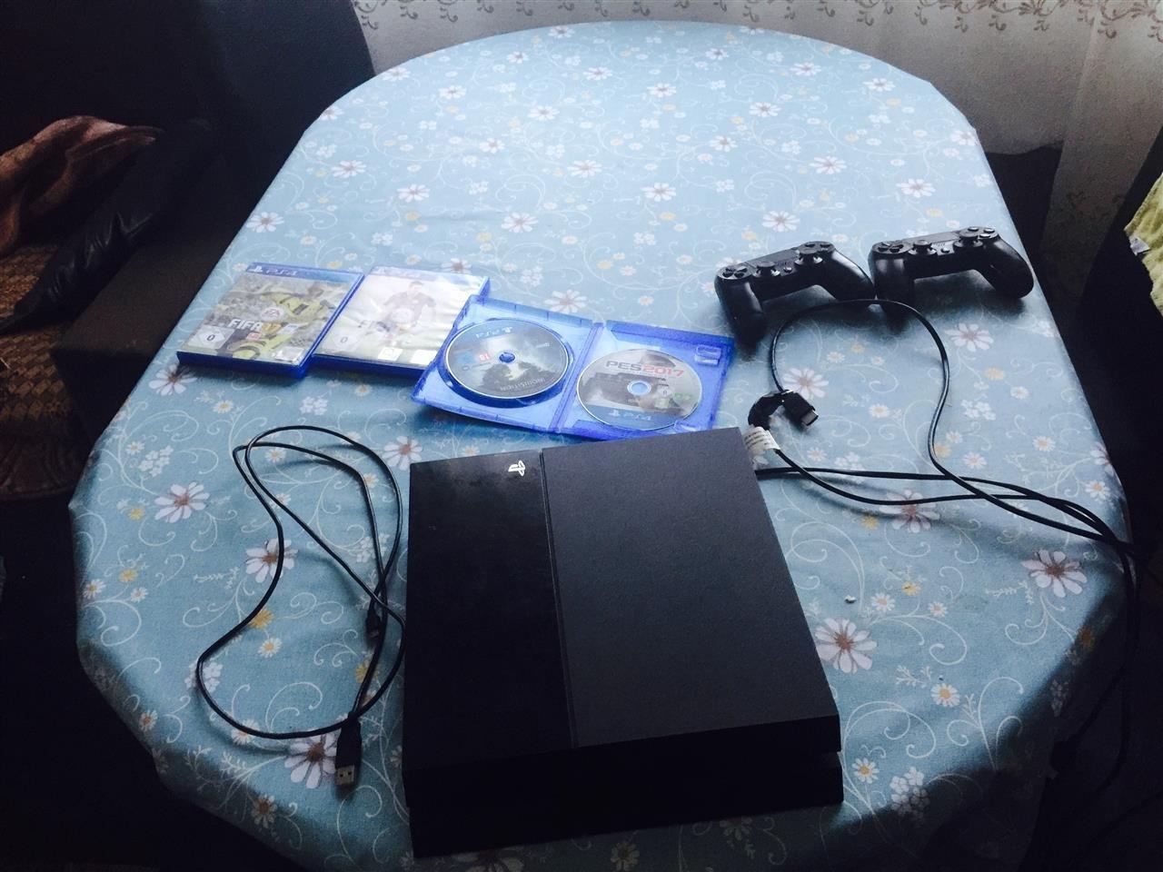 PS4