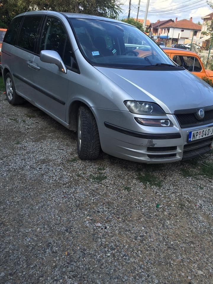Bus-
